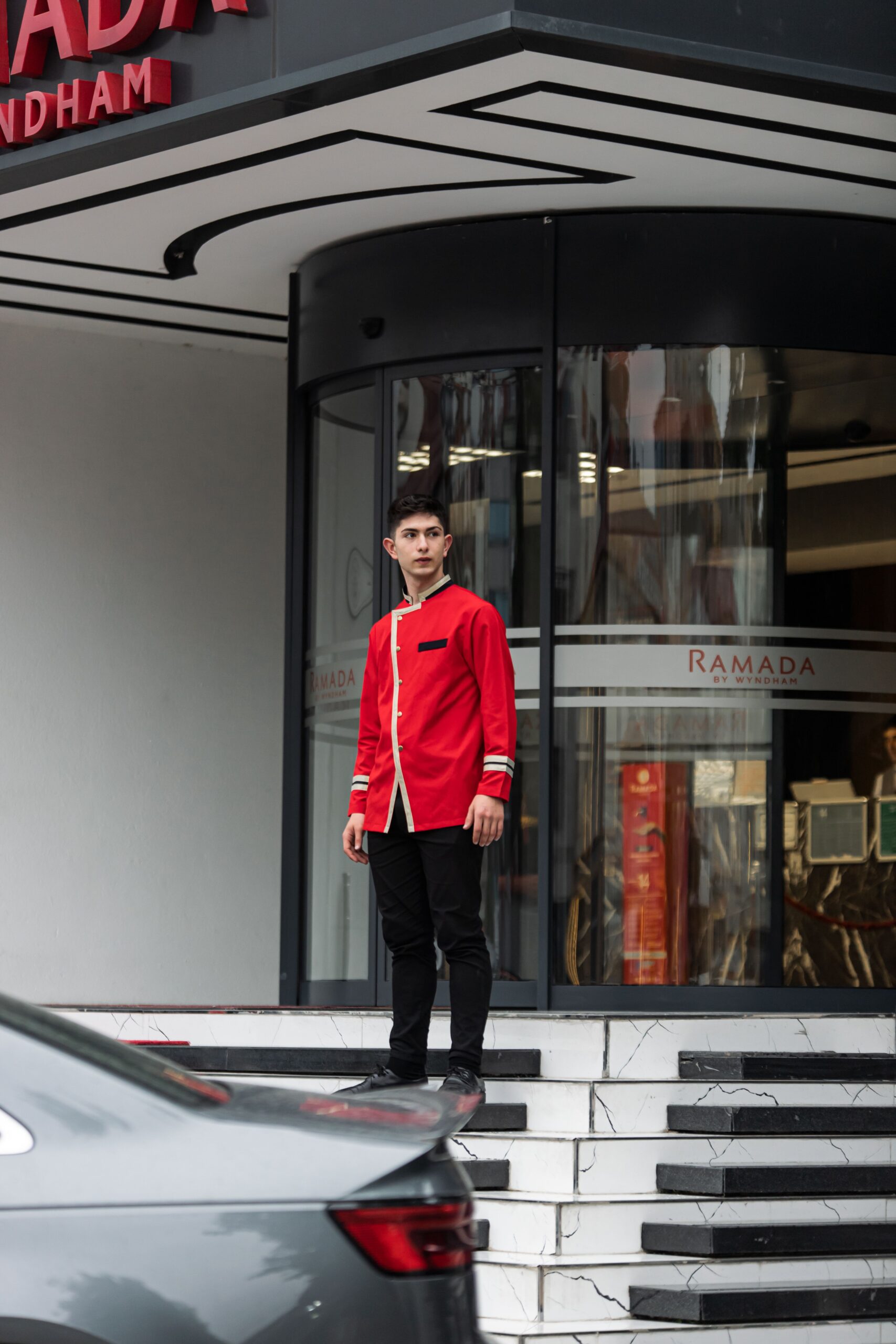 textil hostelería - Personalización Textil para Hostelería: Del Mandil al Total Look de Marca que Vende Antes de Abrir la Carta