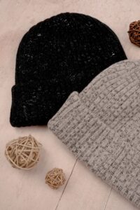 gorros punto - Gorros de Punto Personalizados: Técnicas de Bordado y Parches para Headwear