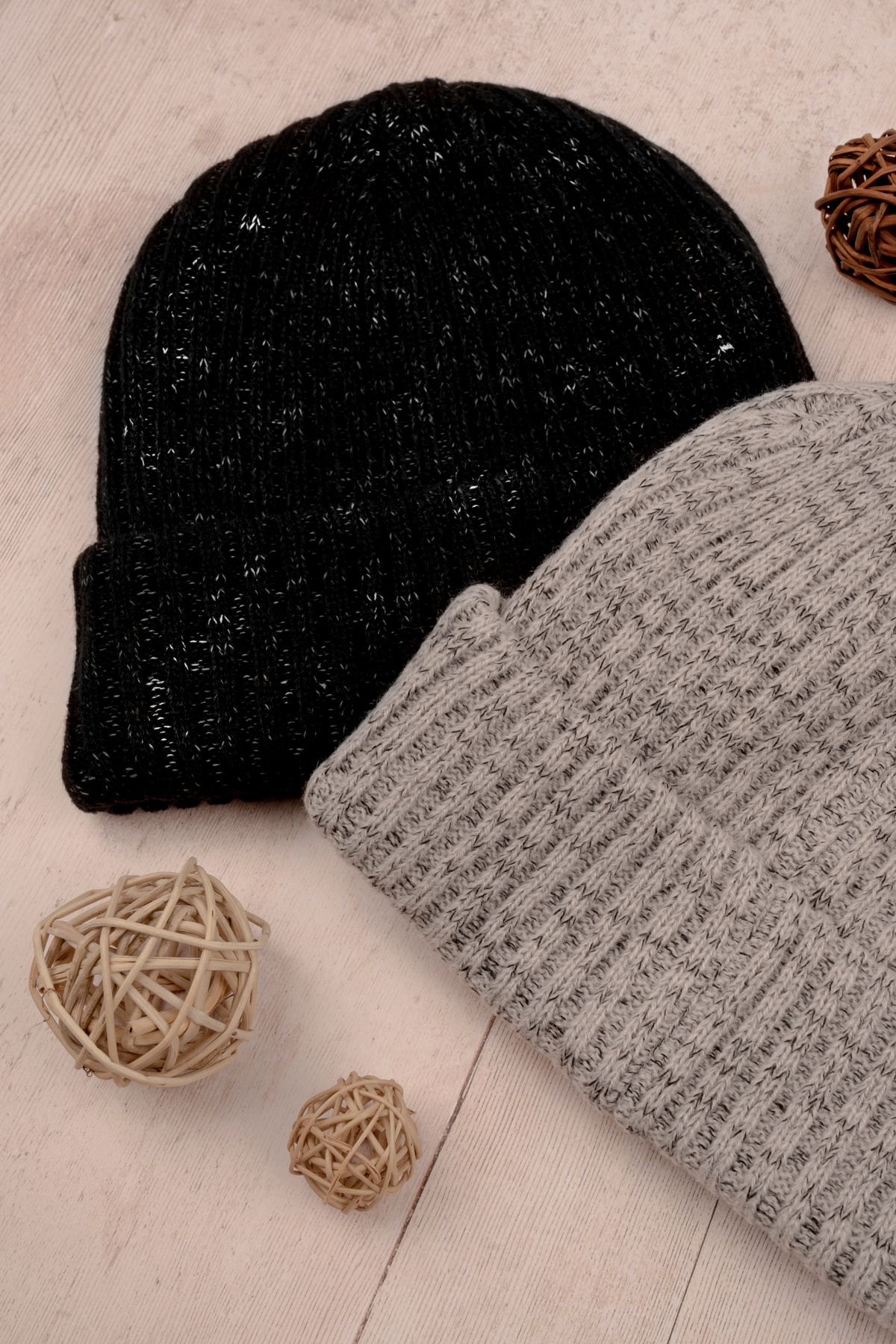 gorros punto - Gorros de Punto Personalizados: Técnicas de Bordado y Parches para Headwear