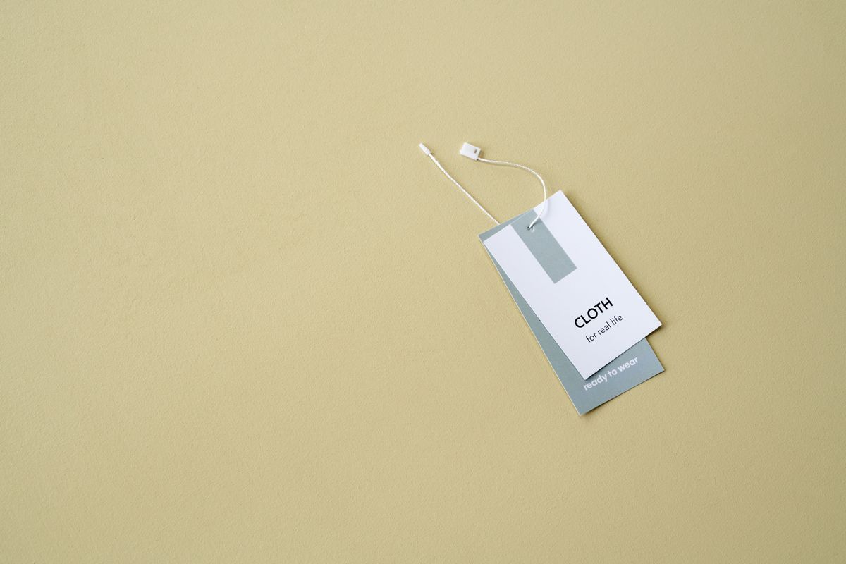 etiquetas tejidas - Etiquetas Tejidas Personalizadas: Producción, Materiales y Aplicaciones en Moda